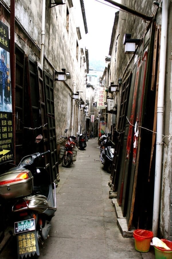china-alleyway