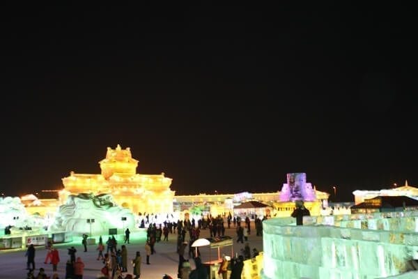ice-and-snow-world - Harbin Ice Festival and Freezing our Butts Off! by geagle.miooashdv.tk