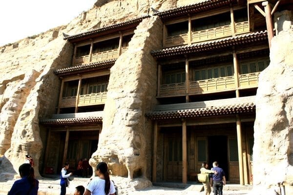 yungang-grottoes-stone-wood-buildings