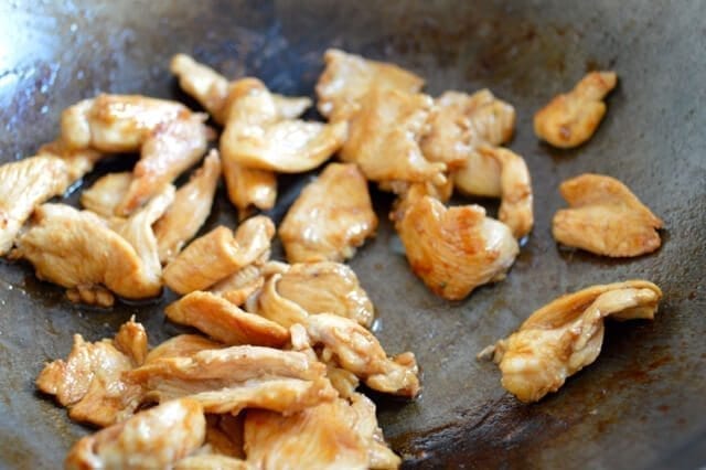 Chicken and Thai Basil Stir-Fry in 15 Minutes, by geagle.miooashdv.tk