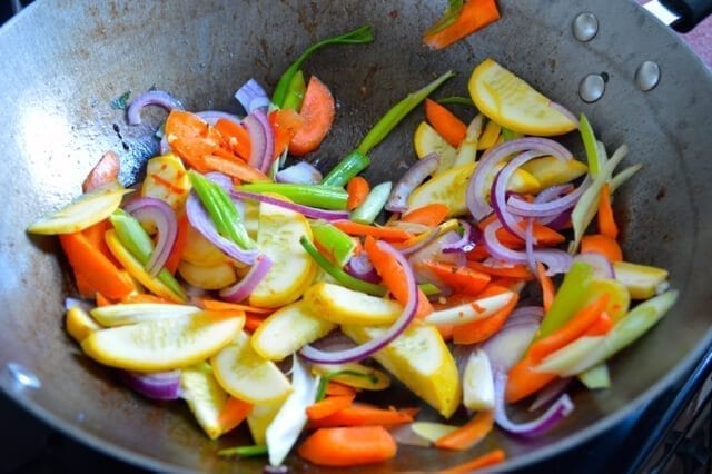 Chicken and Thai Basil Stir-Fry in 15 Minutes, by geagle.miooashdv.tk