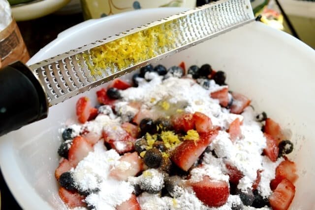 summer-berry-pie-10