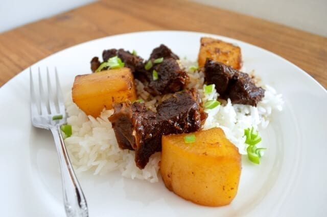 Chinese Braised Beef and Turnips (Daikon Radish), by geagle.miooashdv.tk