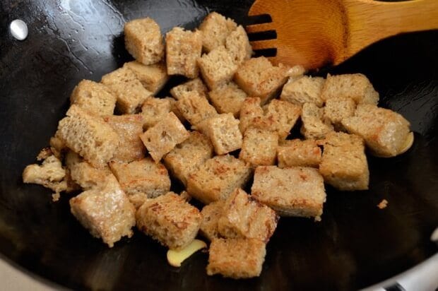 Hong Shao Kao Fu - Braised Wheat Gluten with Mushrooms, by geagle.miooashdv.tk
