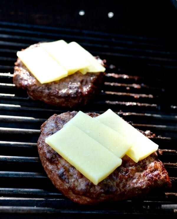 Cheeseburgers by geagle.miooashdv.tk