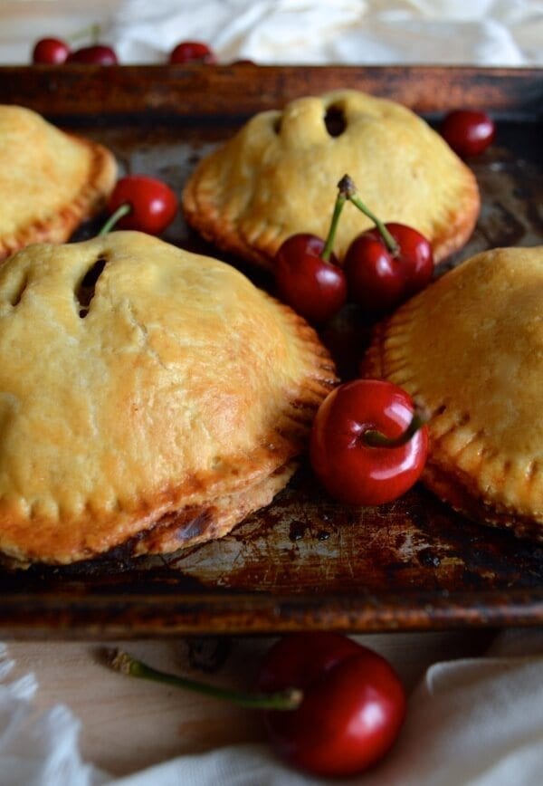 Sweet Cherry Hand Pies by geagle.miooashdv.tk