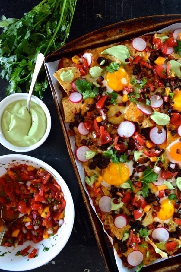 Huevos Rancheros Nachos w/ Avocado Crema, by geagle.miooashdv.tk