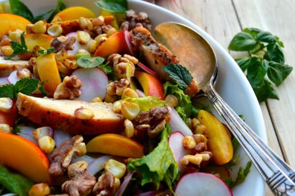 Nectarine Salad with Seared Chicken & Carrot Ginger Dressing by geagle.miooashdv.tk
