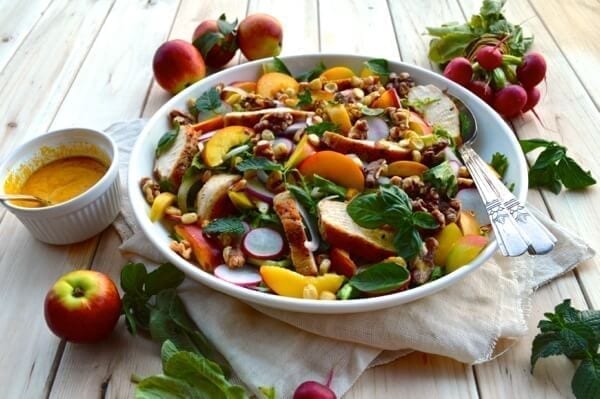 Nectarine Salad with Seared Chicken & Carrot Ginger Dressing by geagle.miooashdv.tk