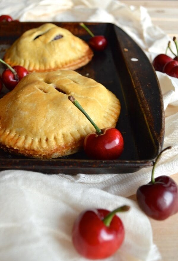 Sweet Cherry Hand Pies by geagle.miooashdv.tk