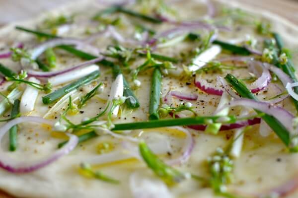 Chive Flowers Two Ways: Chive Flower Flatbread Recipe, by geagle.miooashdv.tk