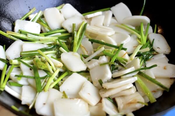 Steak and Scallion Rice Cake Stir-Fry by geagle.miooashdv.tk