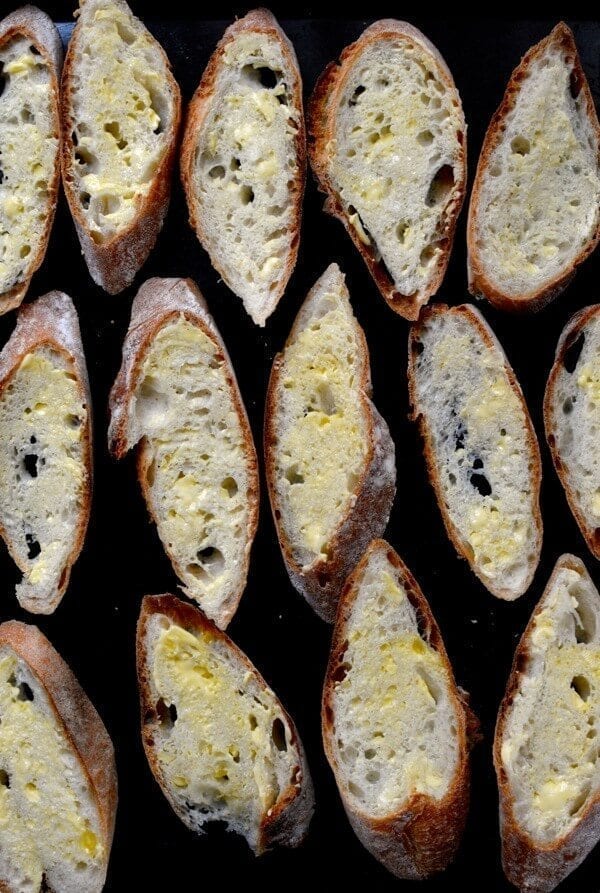 Lemon Manchego Toasts with Green Olive Tapenade by geagle.miooashdv.tk
