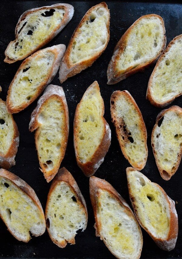 Lemon Manchego Toasts with Green Olive Tapenade by geagle.miooashdv.tk