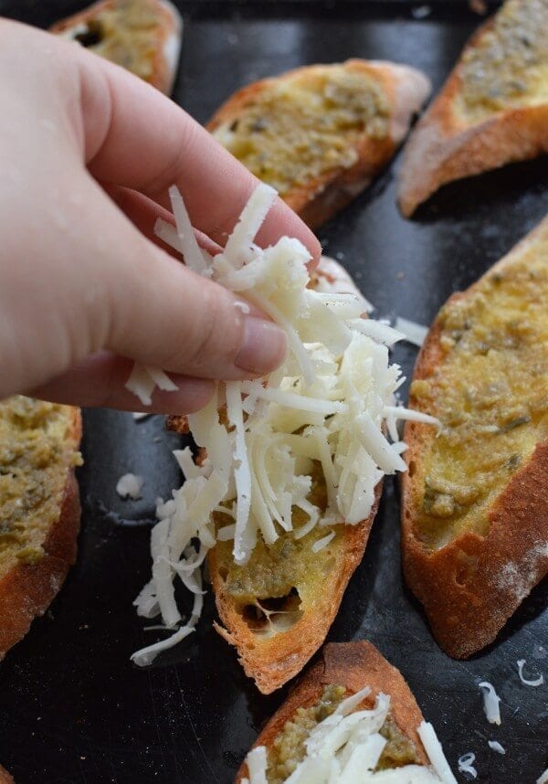 Lemon Manchego Toasts with Green Olive Tapenade by geagle.miooashdv.tk