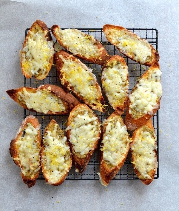 Lemon Manchego Toasts with Green Olive Tapenade by geagle.miooashdv.tk