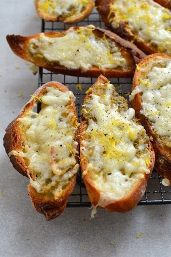Lemon Manchego Toasts with Green Olive Tapenade by geagle.miooashdv.tk