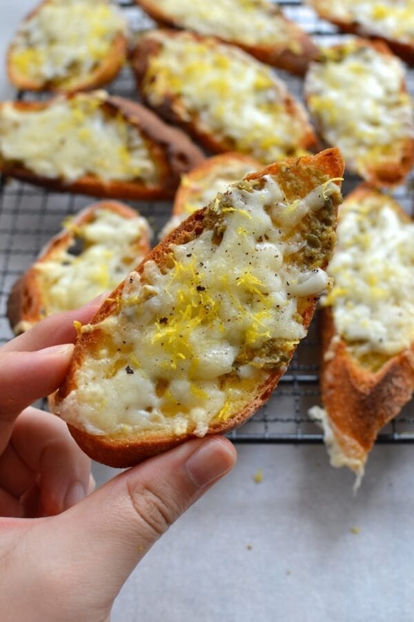 Lemon Manchego Toasts with Green Olive Tapenade by geagle.miooashdv.tk