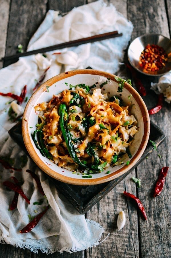 Chinese Vegan Recipes - 15-Minute Hot Oil Noodles (You Po Mian), by geagle.miooashdv.tk