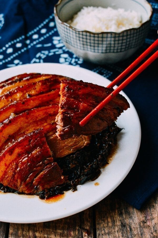 Chinese New year recipes - Mei Cai Kou Rou (Steamed Pork Belly w/ Preserved Mustard Greens), by geagle.miooashdv.tk