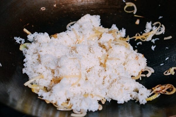 Thai Basil Shrimp Fried Rice - Easy Thai Food , by geagle.miooashdv.tk