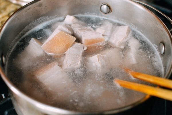 Cantonese Style Braised Pork Belly with Arrowroot, by geagle.miooashdv.tk