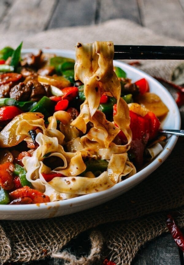 Big Plate Chicken (Chinese Da Pan Ji) with Noodles, by geagle.miooashdv.tk