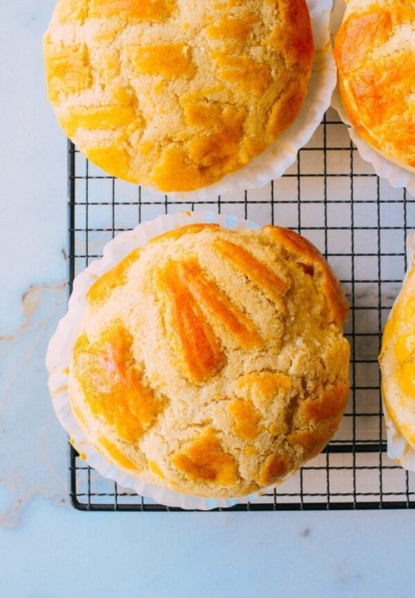 Pineapple Buns, by geagle.miooashdv.tk