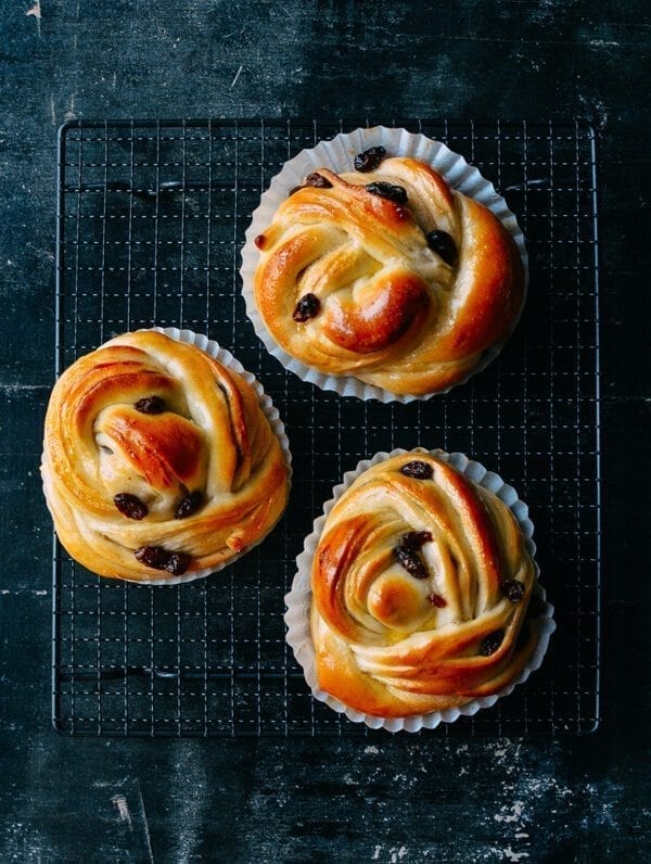 Cinnamon Raisin Buns, by geagle.miooashdv.tk
