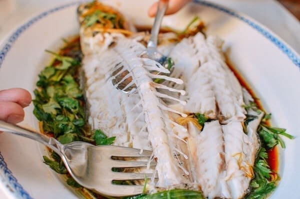 How to serve a Chinese Steamed Whole Fish, by geagle.miooashdv.tk