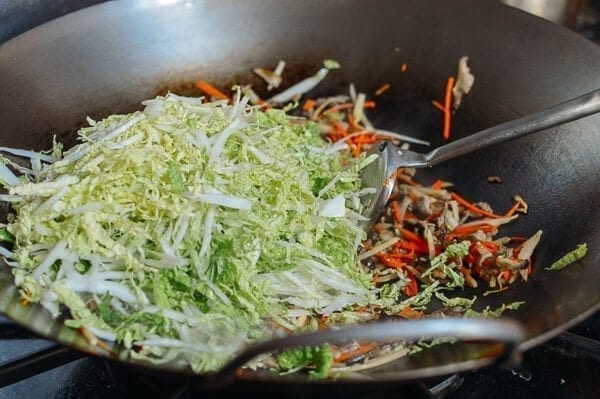 Adding shredded napa cabbage, by geagle.miooashdv.tk