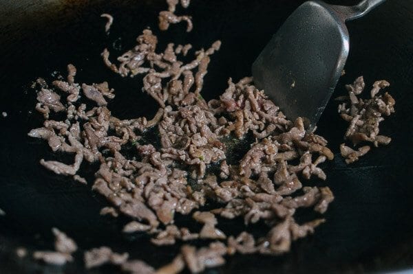 Frying the shredded pork, by geagle.miooashdv.tk