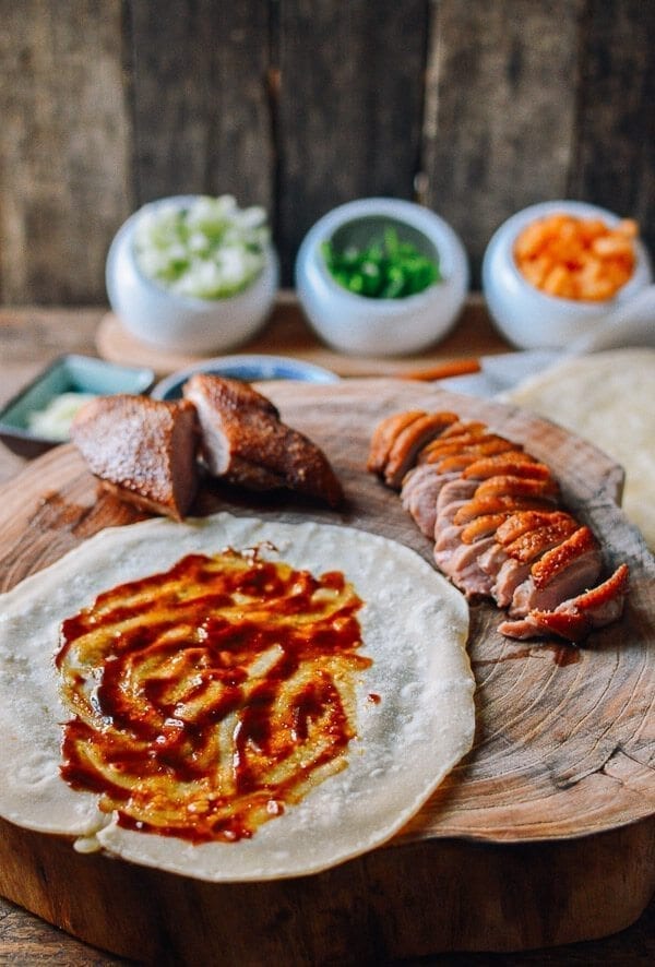 Hoisin sauce on mandarin pancake, by geagle.miooashdv.tk