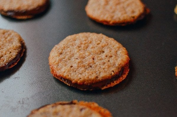 Chocolate Oatmeal Sandwich Cookies (Brussels Cookie Recipe), by geagle.miooashdv.tk