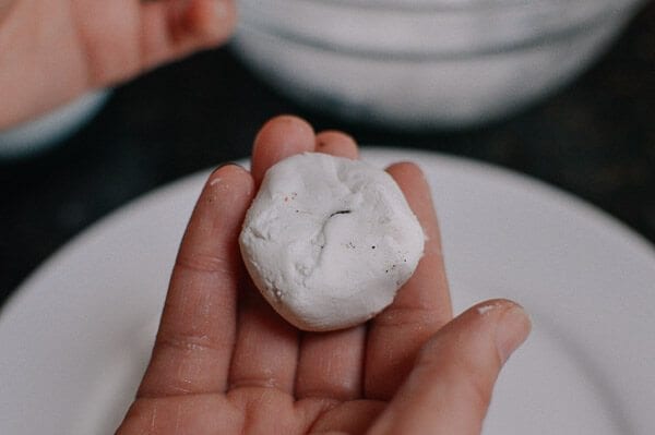 Tang Yuan (Sweet Rice Balls with Black Sesame Filling), by geagle.miooashdv.tk