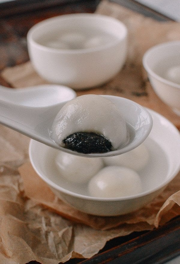 Tang Yuan (Sweet Rice Balls with Black Sesame Filling), by geagle.miooashdv.tk