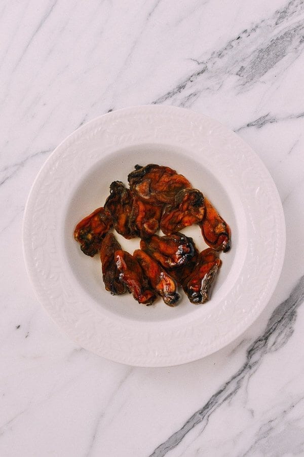Dried Oyster & Black Moss, by geagle.miooashdv.tk