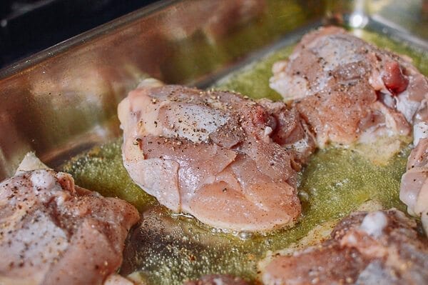 Roasted Lemon Chicken Thighs with Potatoes, by geagle.miooashdv.tk