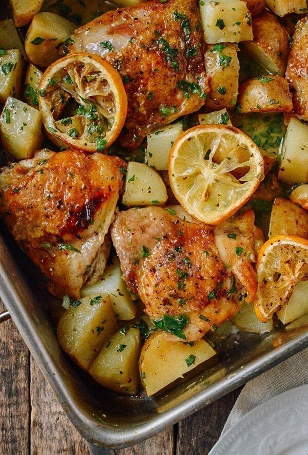 Roasted Lemon Chicken Thighs with Potatoes, by geagle.miooashdv.tk