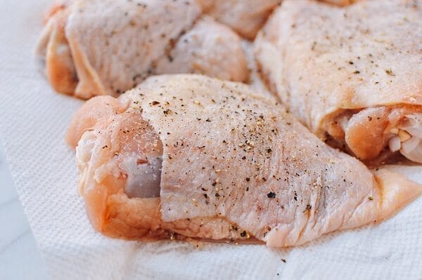 Roasted Lemon Chicken Thighs with Potatoes, by geagle.miooashdv.tk