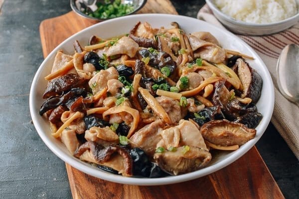 Steamed Chicken with Mushrooms & Dried Lily Flowers, by geagle.miooashdv.tk