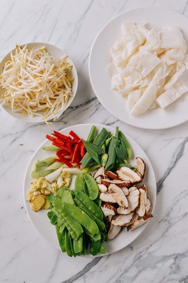 Vegetable Chow Fun, by geagle.miooashdv.tk
