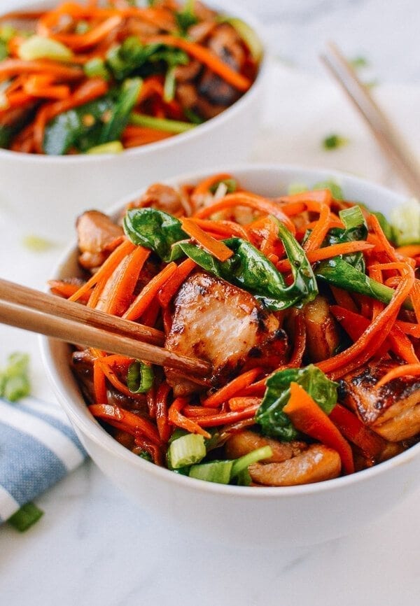 Stir-fried Carrot Noodles with Chicken, by geagle.miooashdv.tk