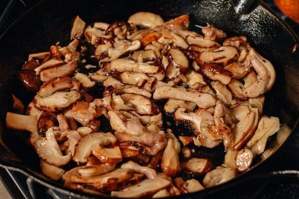 Udon Noodle Soup with Chicken & Mushrooms, by geagle.miooashdv.tk