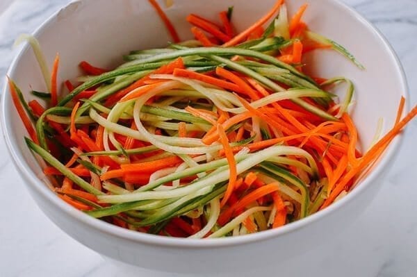 Vietnamese Noodle Salad with Grilled Pork Chops, by geagle.miooashdv.tk