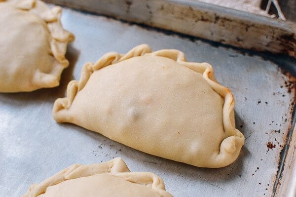 A Beef & Cheese Empanada Recipe: Baked OR Fried, by geagle.miooashdv.tk