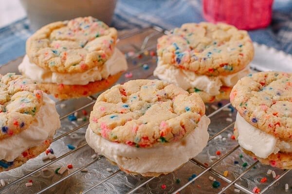 Funfetti Ice Cream Sandwiches, by geagle.miooashdv.tk