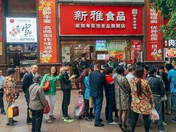 Judy waiting in line to buy zongzi by geagle.miooashdv.tk