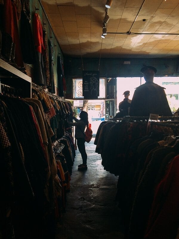Vintage Shopping, by geagle.miooashdv.tk