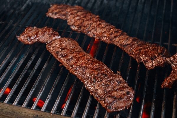 Grilled Skirt Steak with Chimichurri, by geagle.miooashdv.tk